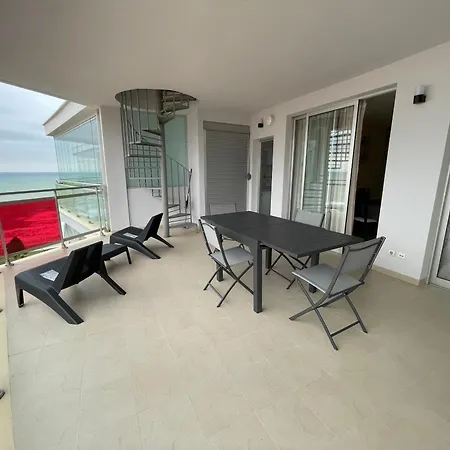 Apartment Atico Vistas Lujo Magic World